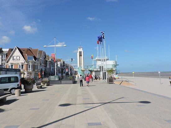 Hotel Jolly Roger Dunkirk Exterior foto